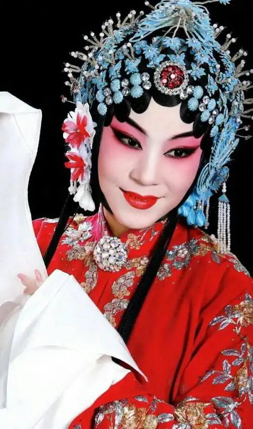 著名的京剧程派名家迟小秋为何被许多戏迷黑主要得益于同行