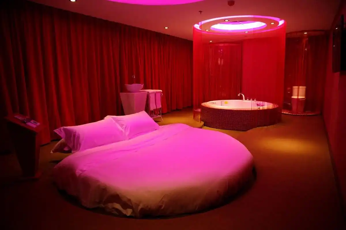 情侣房里为何放一张"贵妃椅"?是用来干嘛的?看完涨知识了