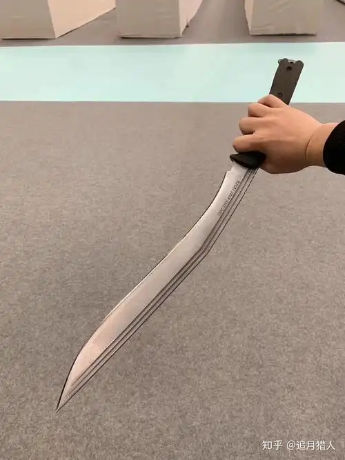 本届名刀秀(国际冷兵器文化艺术展)于本月15-18号,在浙江(龙泉)出展.