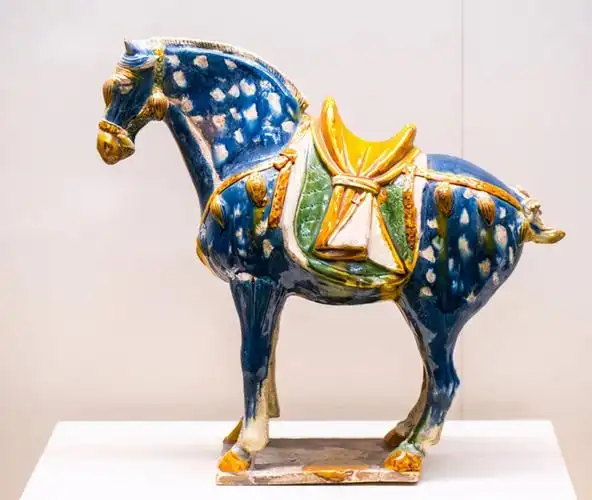 唐朝工艺珍品唐三彩_腾讯新闻