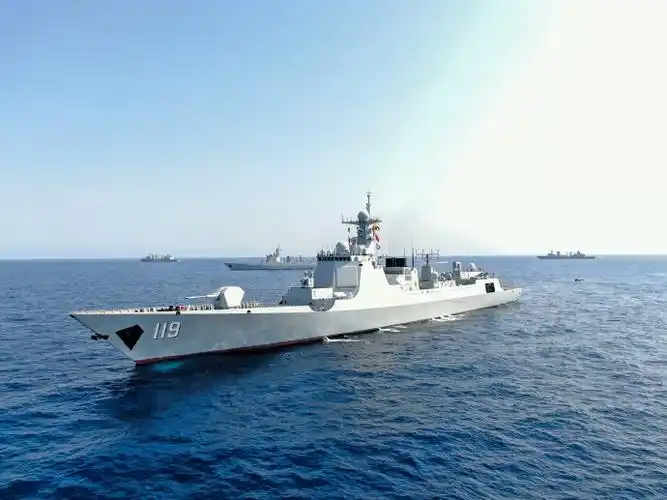 由官方小程序(名称:舰艇开放)的内容和配图可知,开放活动集中在三号