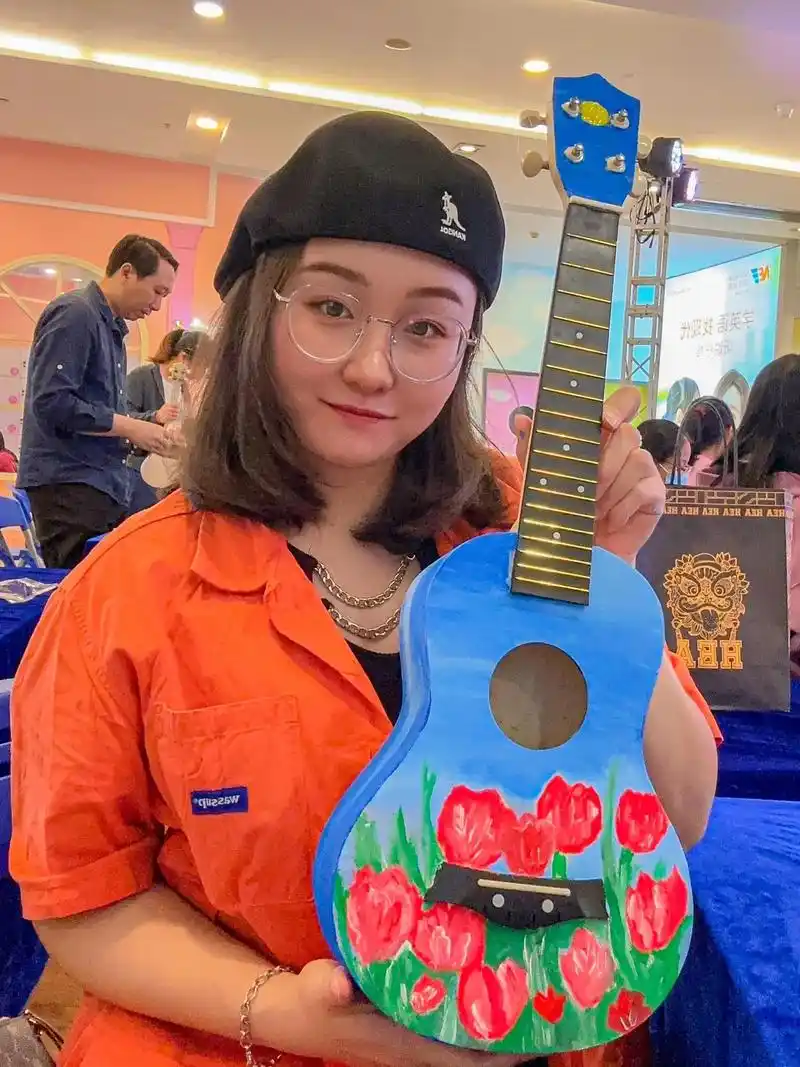 春光彩绘diy6015定制专属尤克里里.