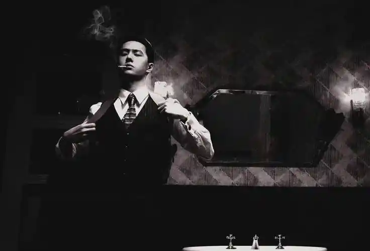 原创王一博无名抽烟剧照释出氛围感拉满一整个被帅到了