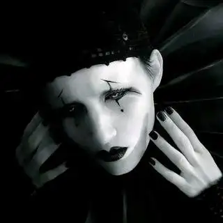 哭泣的恶魔小丑