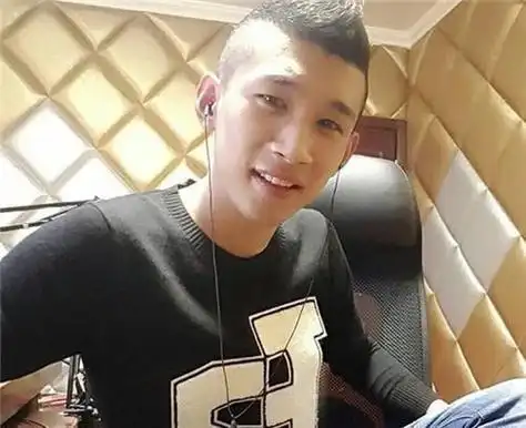 还记得快手的五大扛把子吗?四个被封杀,只有他笑到最后身价过亿!