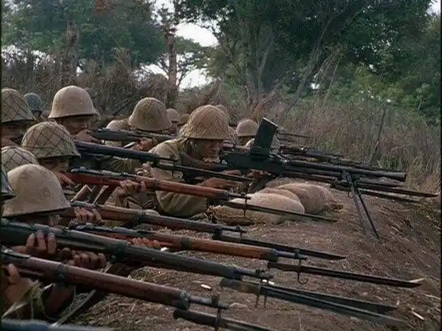太平洋战争中日军疯狂到何种地步,将狙击手绑在树上来消灭美军