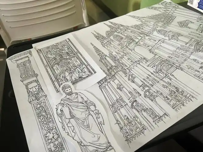 那个大教堂是照照片画 吐了 写生啊 的通宵画啊好家伙 画的头晕眼花的