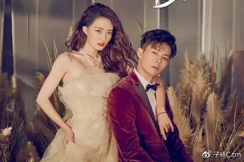 疑似张铭恩被拍到和胡冰卿热吻?去年8月6日刚刚和徐璐官宣恋情