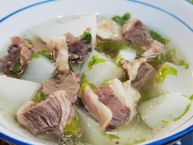 清甜61萝卜牛腩汤