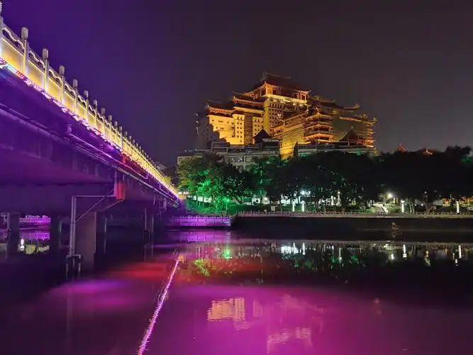 南流江畔小夜景