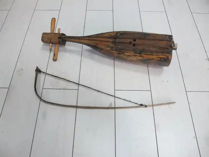 苗族使用古瓢琴 乐器 贵州省民族博物馆