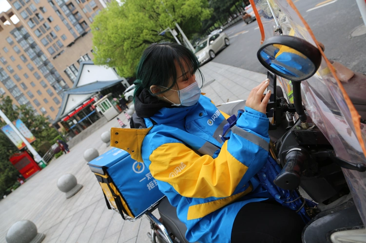 亚洲女拳王闪送日记实力和颜值集于一身