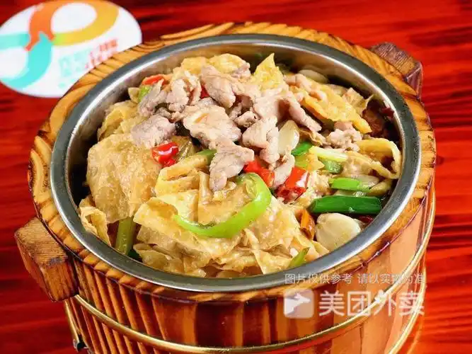 腐竹炒肉饭图片