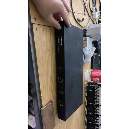 询价得胜ts-6700二手无线话筒接收器一台,有充电器.想要的聊议