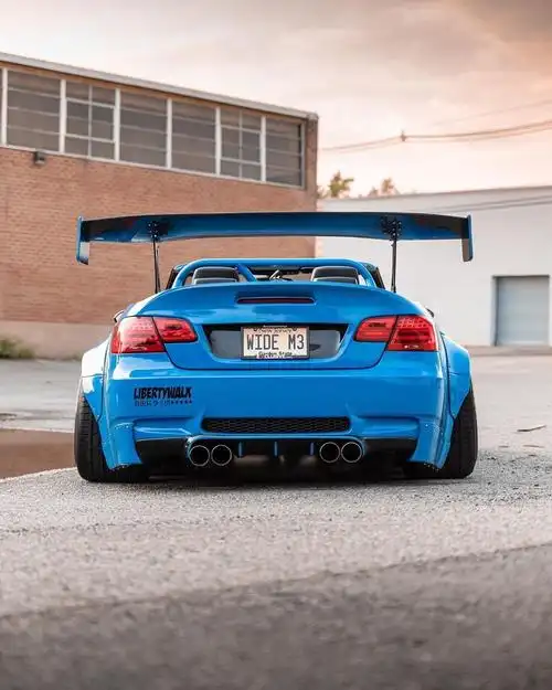 lb宽体大尾翼宝马敞篷e93 m3,这也太吸引眼球了吧