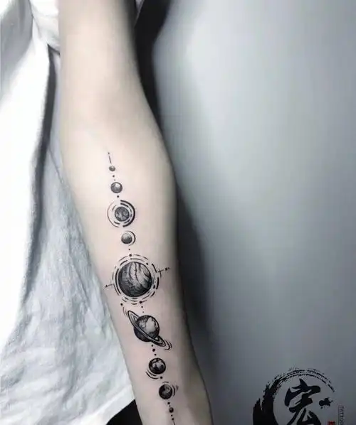 九大行星纹身图片