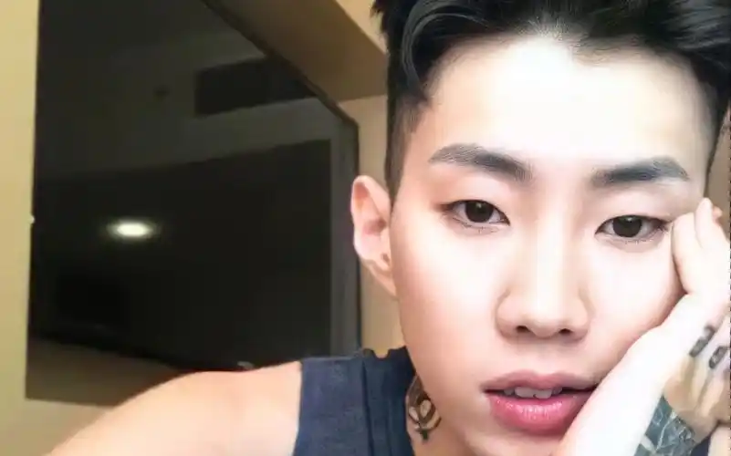 【朴宰范】黑发背头可以封神的一次直播