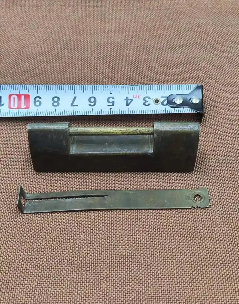 晚清民国老铜锁14890包邮 晚清民国横开老铜锁 包浆自然,铜质精良