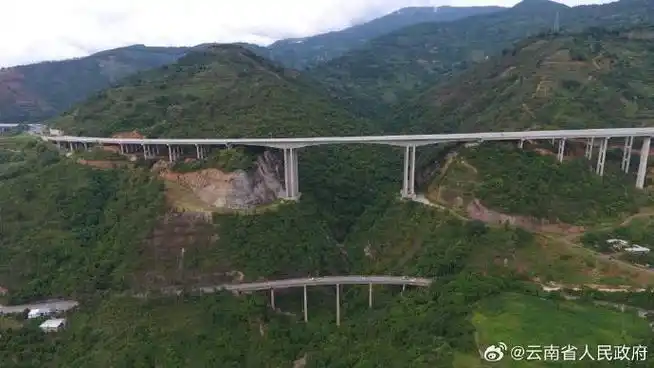 【昌保高速公路全线通车】7月19日,昌宁至保山高速公路全线通车,标志