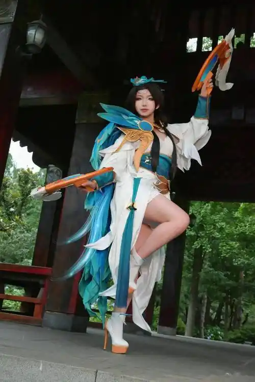 二次元cos虞姬云霓雀翎