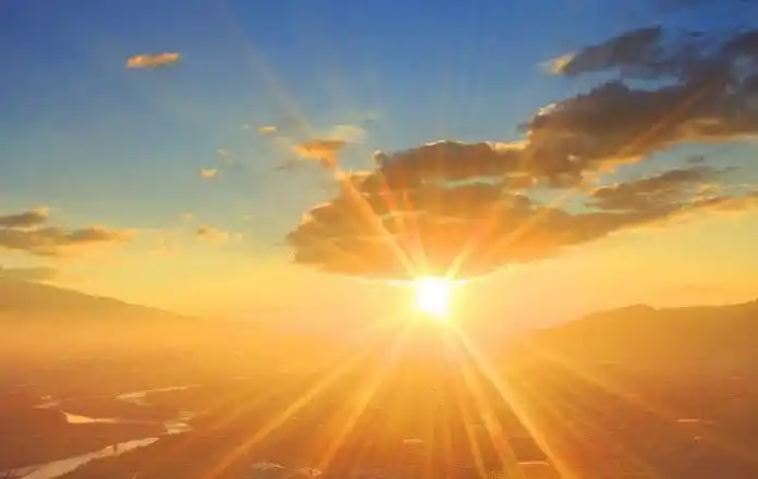 若红尘有情,可否借我一米阳光?(原创)