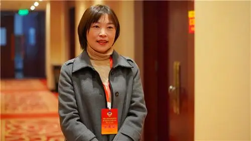 县政协委员 周丽君