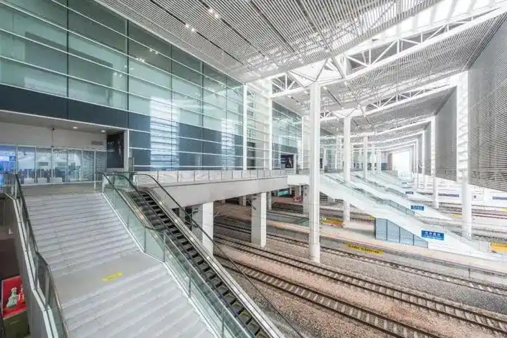 杭州火车南站正式投用,疏解杭州枢纽客运压力