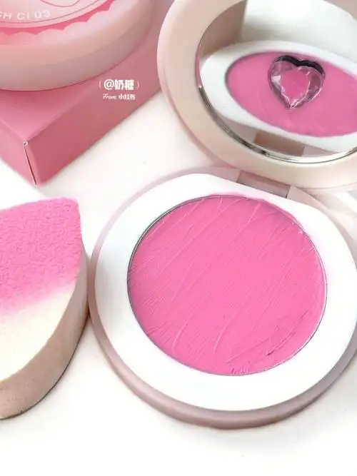 新品黄皮的实用性嫩妹腮红膏清冷且自然