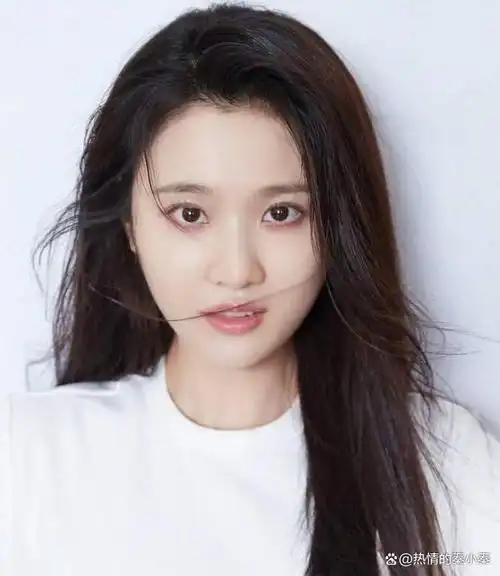 不愧是最美"谋女郎"!30岁张文慧,清纯中透着性感!