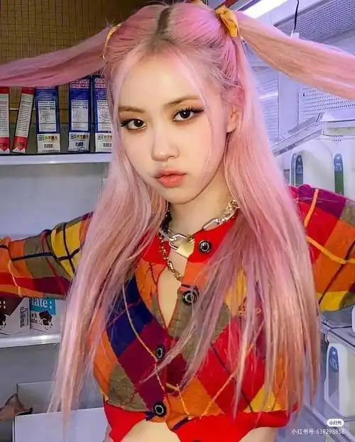 都是不同时期的哦   朴彩英