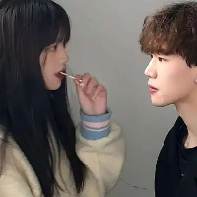 2021最火爆微信原宿风恋人头像,情侣头像图片-回车桌面