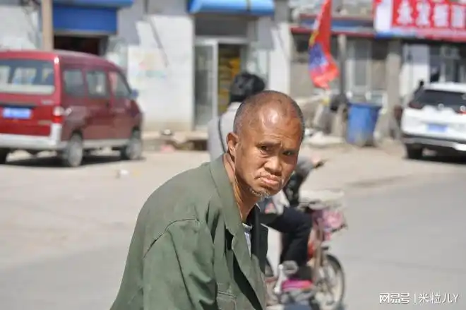 农村七旬大爷又矮又丑,娶全村最漂亮姑娘,一个退让让人措手不及