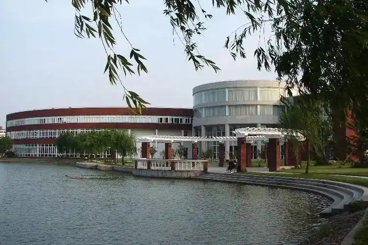 学园风景上海立达职业技术学院