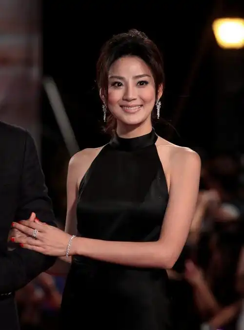 台湾女演员,模特洪小铃