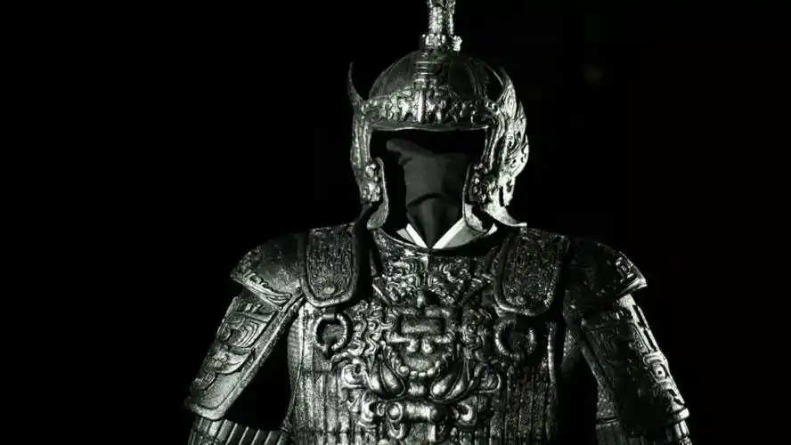 他是《影》古装造型的幕后推手,四次合作张艺谋,演绎出极致中国风