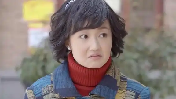 黄大妮大妈真不地道看女儿男友没钱竟让女儿去傍大款