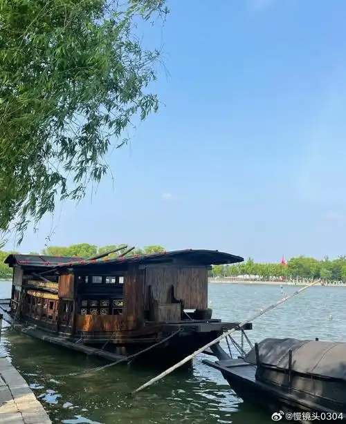 嘉兴市-南湖区##嘉兴学院越秀集市##南湖红船##真真