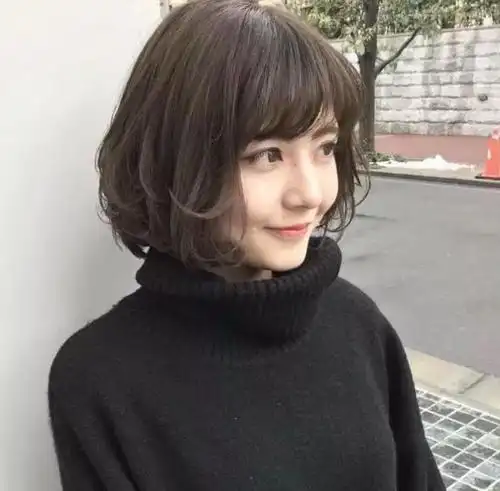 头发多又厚烫什么发型