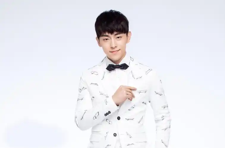 邓伦个人资料简介及家世,邓伦个人资料简介  第2张