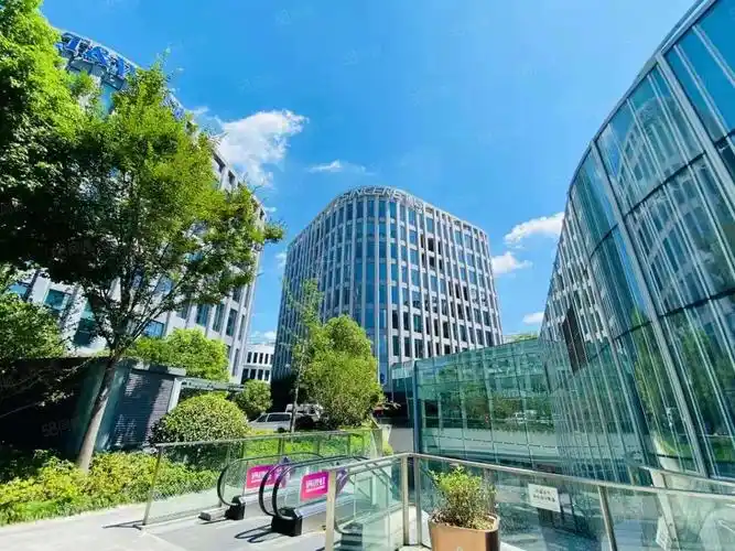 查看全部图片(20张)楼盘虹桥绿谷广场在租房源21个在租房源在售房源