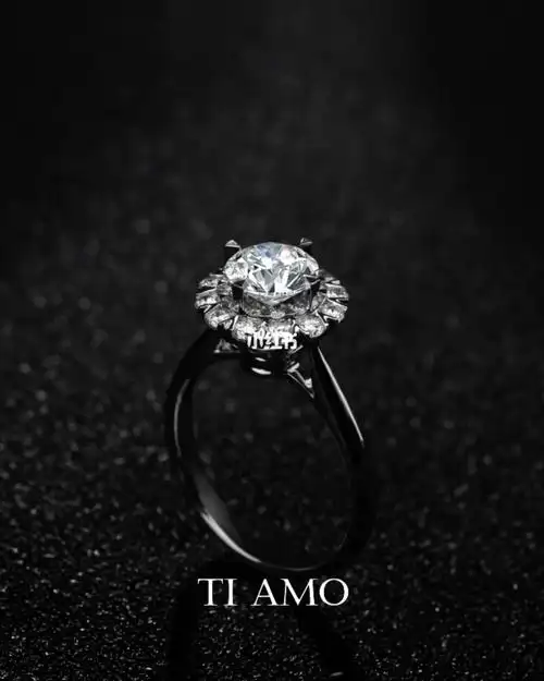大气显钻的时尚钻石戒托