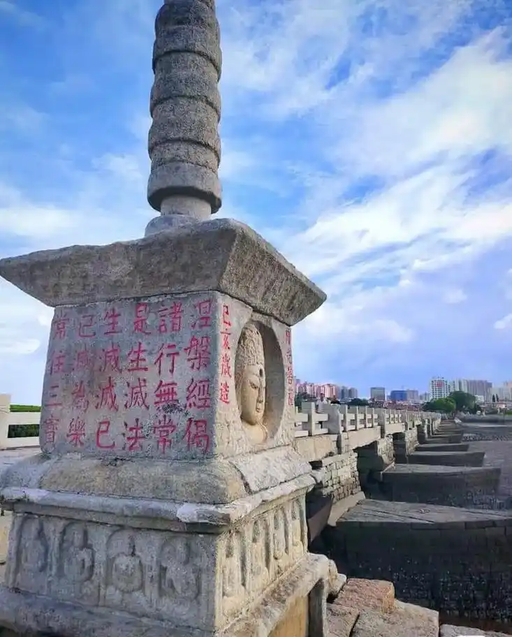 洛阳桥.見證千年歷史變化的跨海石橋90  99泉州洛陽橋   - 抖音