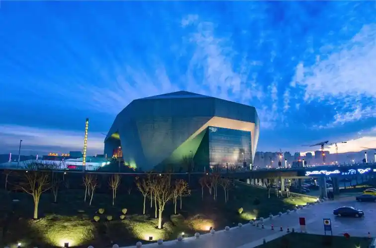 长风文化商务区主要场馆有山西大剧院,太原博物馆,太原美术馆,山西省