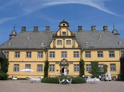 德国庄园装饰着的德国小城堡照片