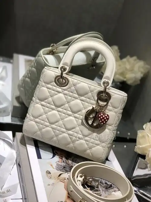 【迪奥草莓爱心戴妃包】dior amour lady my abc字母戴妃包 羊皮白色