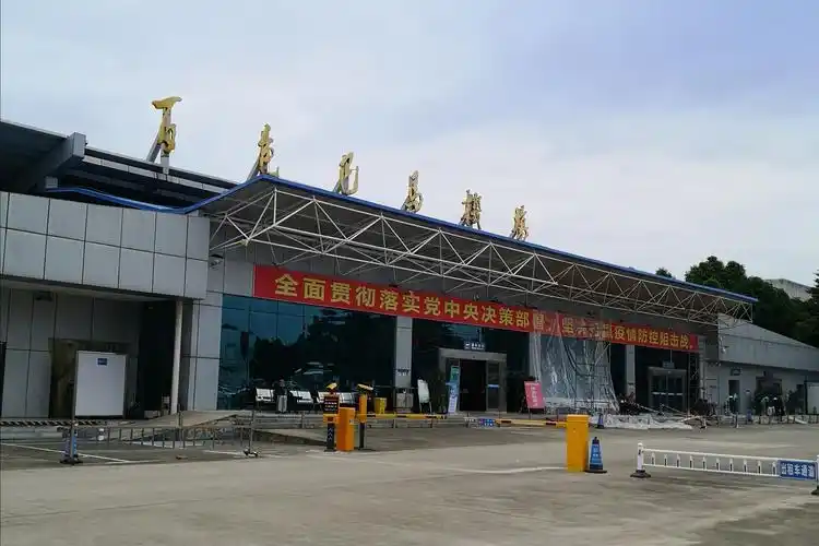 巴马长寿村竟然晕机了