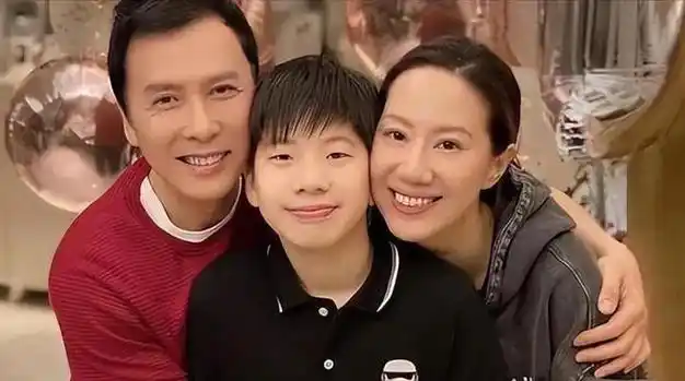 杨幂|小s|戚薇|刘恺威|单眼皮|娱乐圈_网易订阅