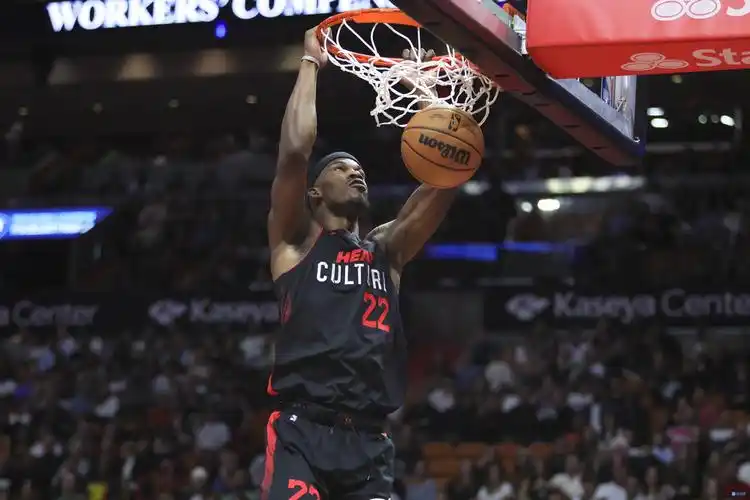 热火队记巴特勒因个人原因缺席客战老鹰的比赛