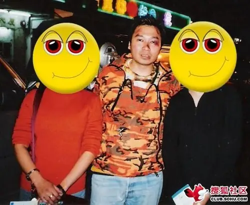 刘以达,香港喜剧演员及达明一派成员  地点:香港九龙佐敦白