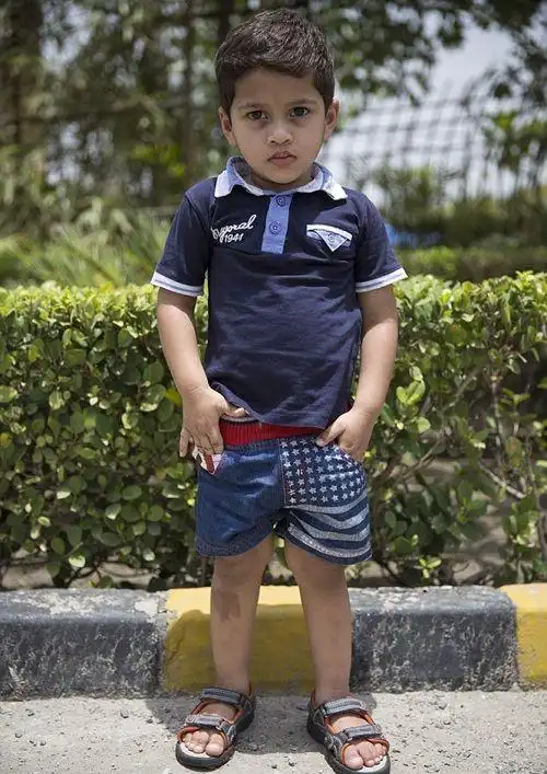 印度2岁男童被诊断患"性早熟" 出现性冲动等症状